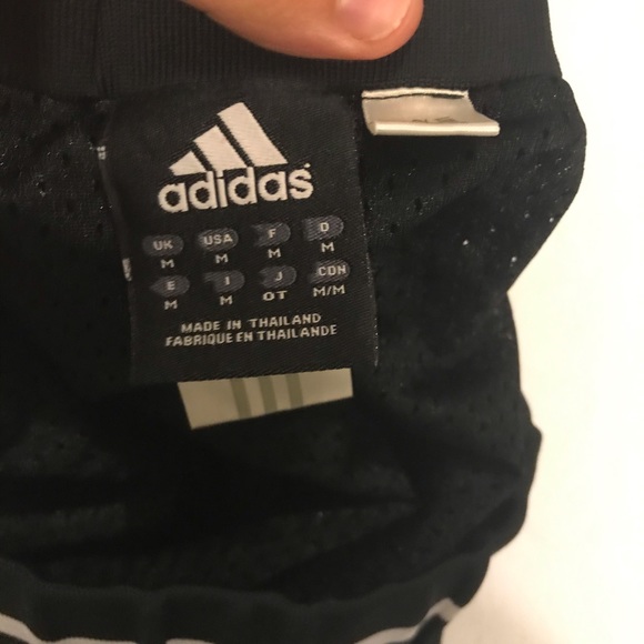 Vintage Adidas Skirt (women’s medium) - Picture 7 of 8